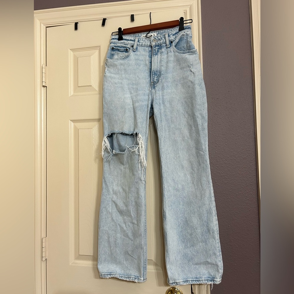 Abercrombie & Fitch - The ‘90s Relaxed Jean High Rise 24 X-short